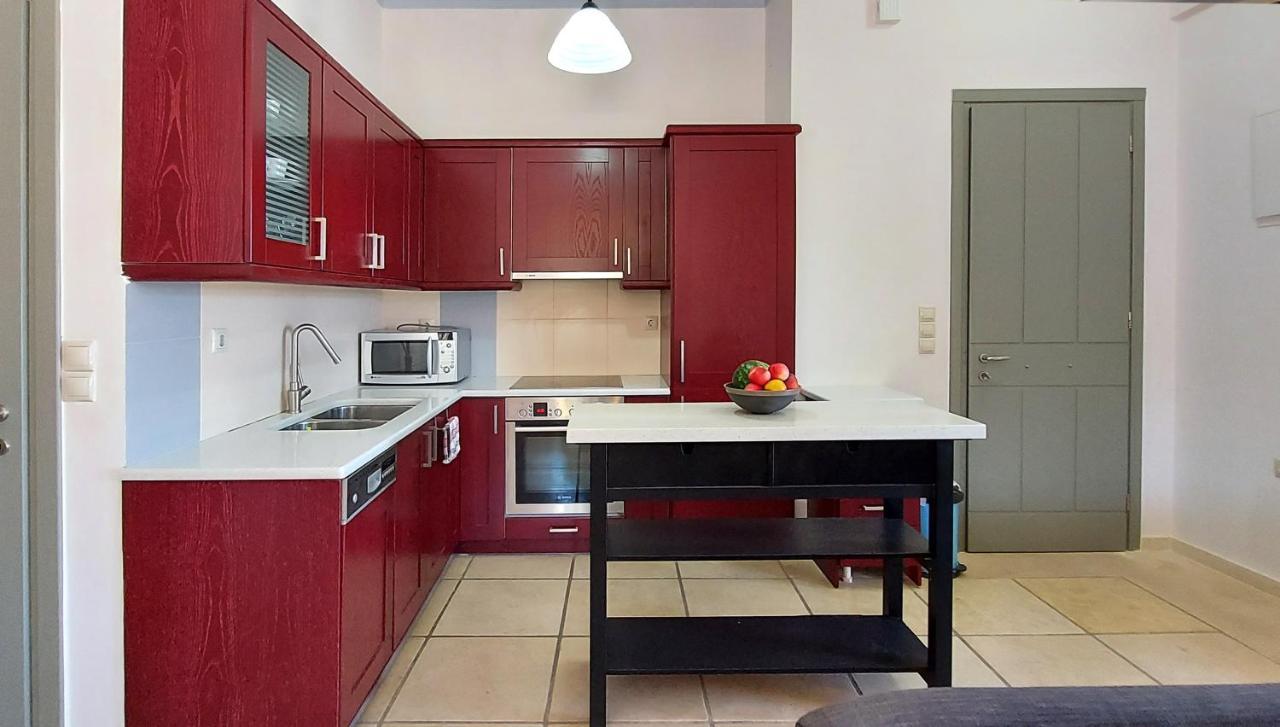Thealia Appartement Karefilianá Buitenkant foto