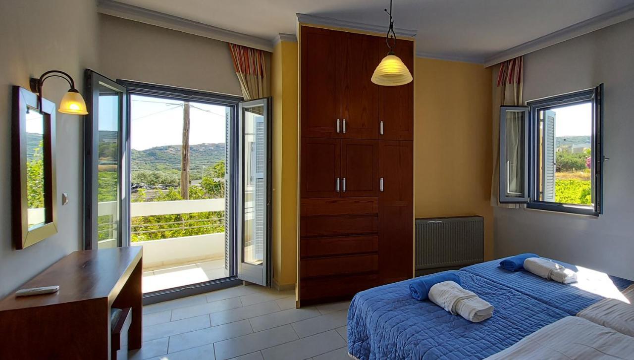 Thealia Appartement Karefilianá Buitenkant foto