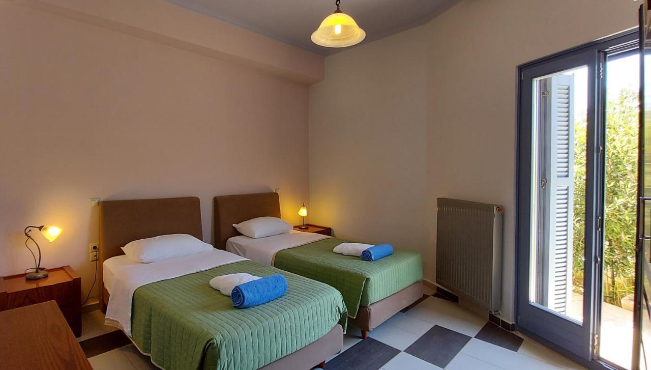 Thealia Appartement Karefilianá Buitenkant foto