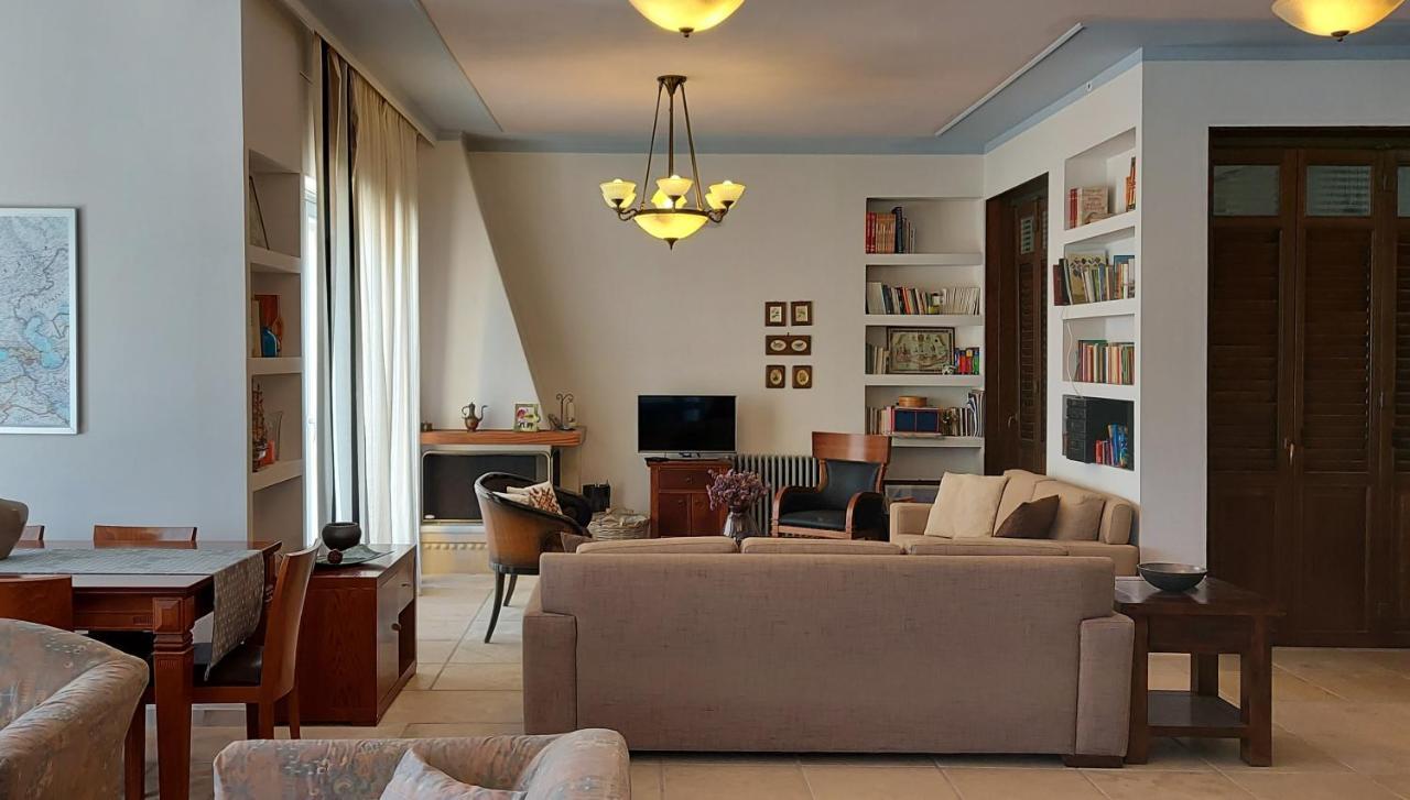 Thealia Appartement Karefilianá Buitenkant foto