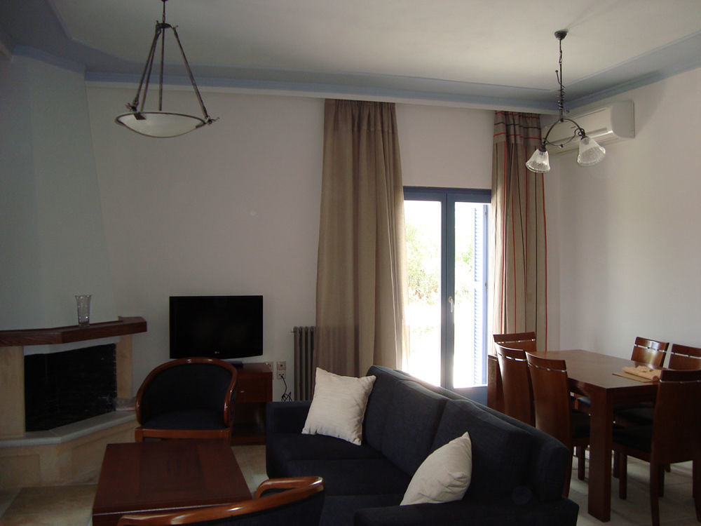 Thealia Appartement Karefilianá Buitenkant foto